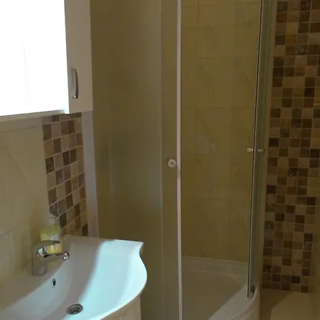 Stella krevet i doručak